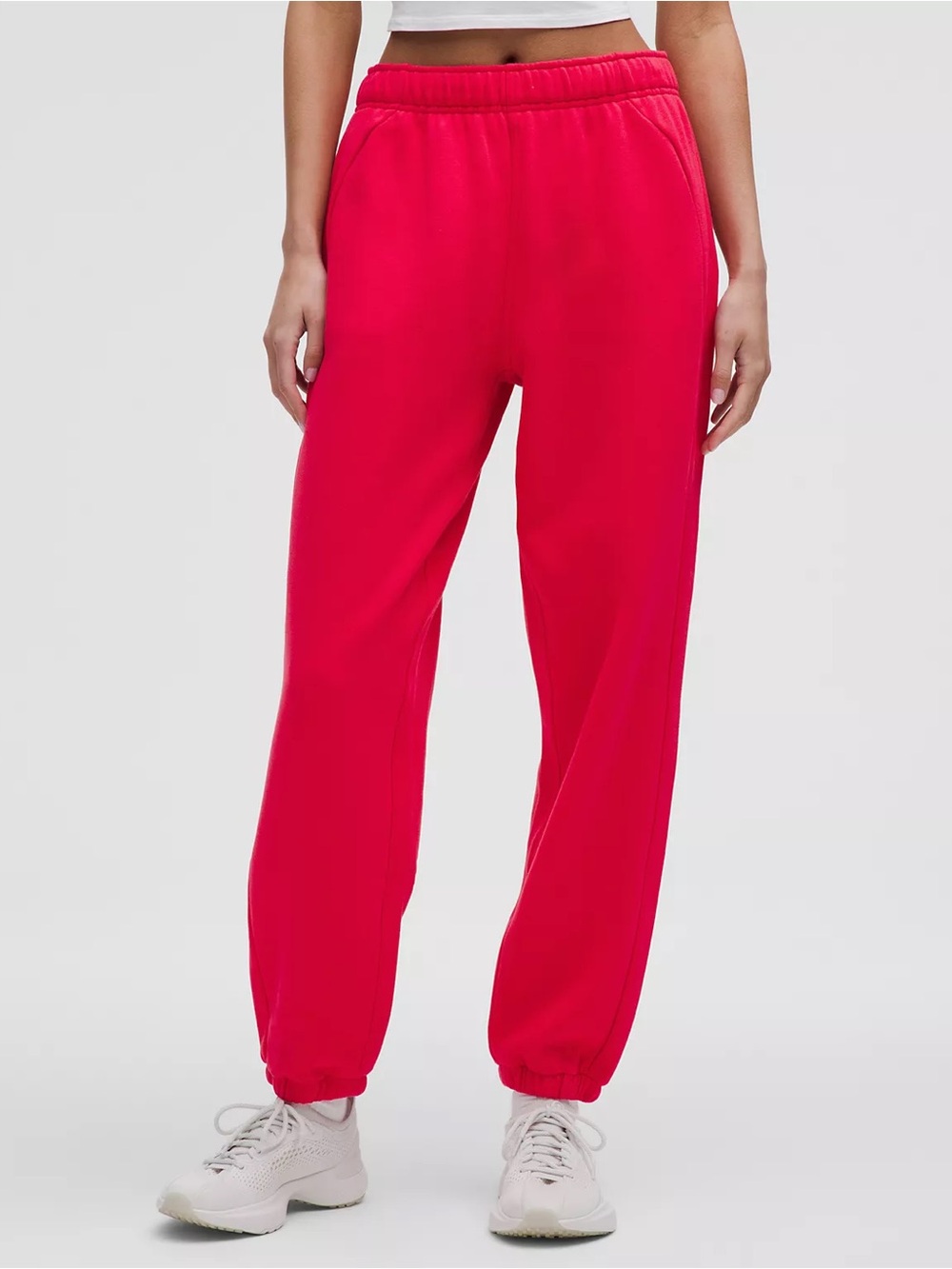 Scuba Mid-Rise Oversized Jogger
Regular